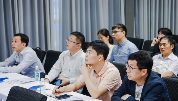 People meeting at CPHI & PMEC China event